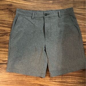 Men’s Vineyard Vines Performance Shorts size 32